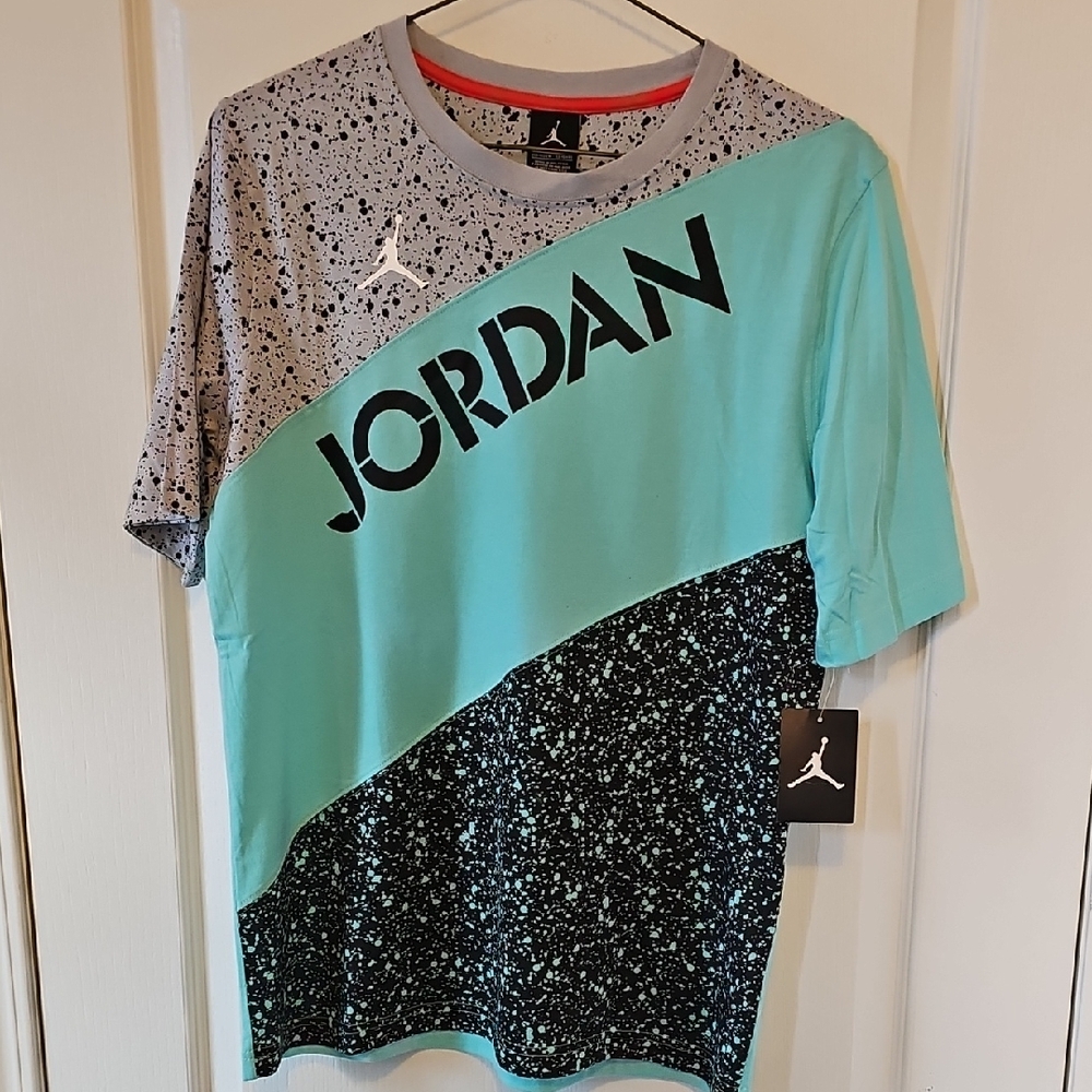 Jordan Graphic T-Shirt in Teal and Black